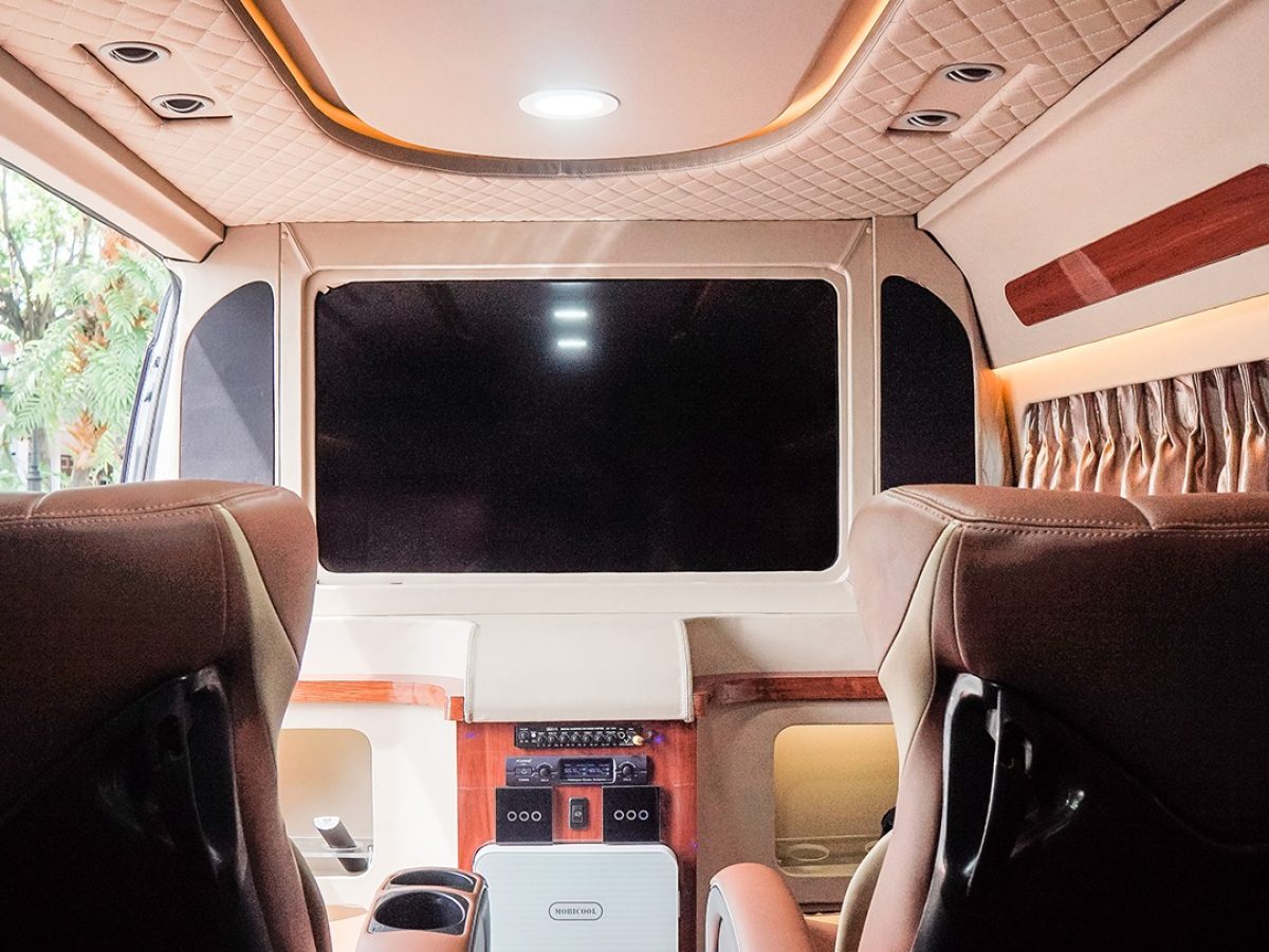 Toyota Hiace Premio  Luxury
