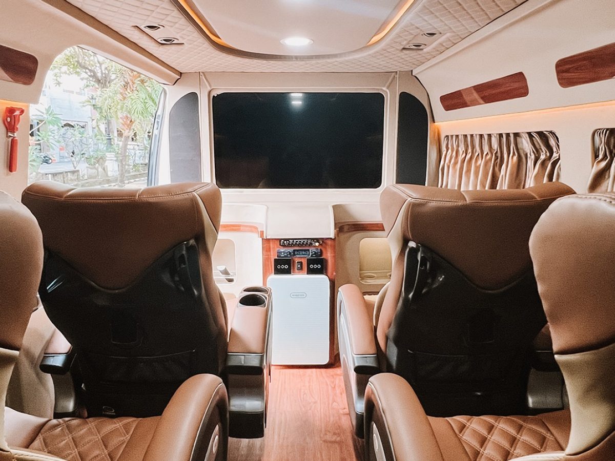 Toyota Hiace Premio  Luxury