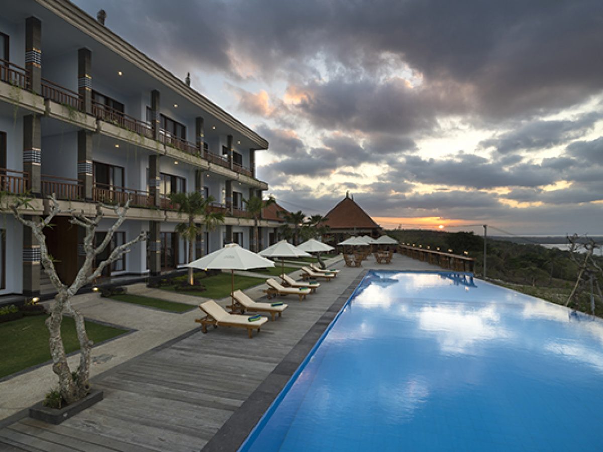 semabu hotel nusa penida land and sea tour