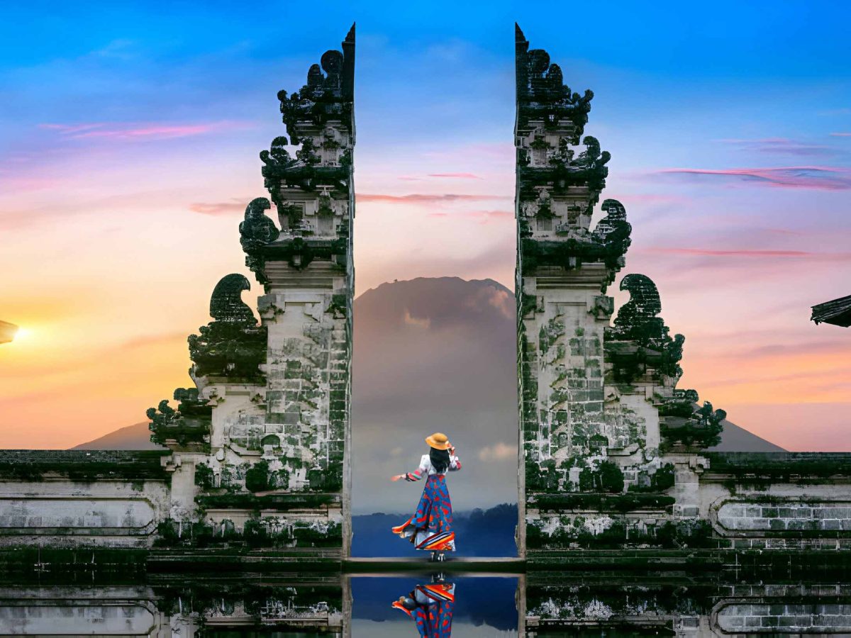 Luxury Bali Tours and Travel - Lempuyang gate of heaven